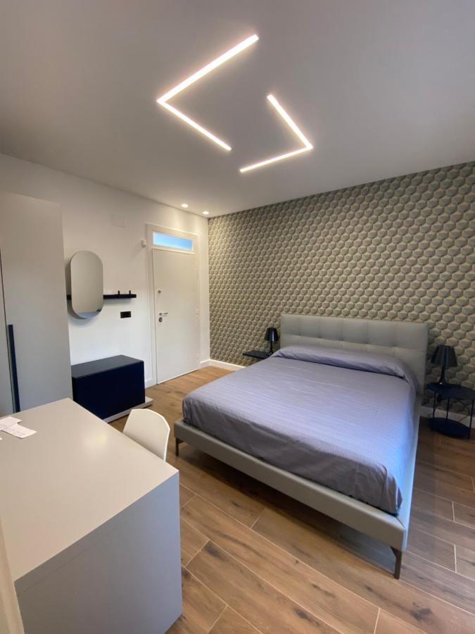 Villa Palladino Rooms 焦维纳佐 外观 照片